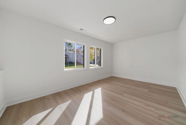 112 Ironwood Court, Rolling Meadows, IL 60008