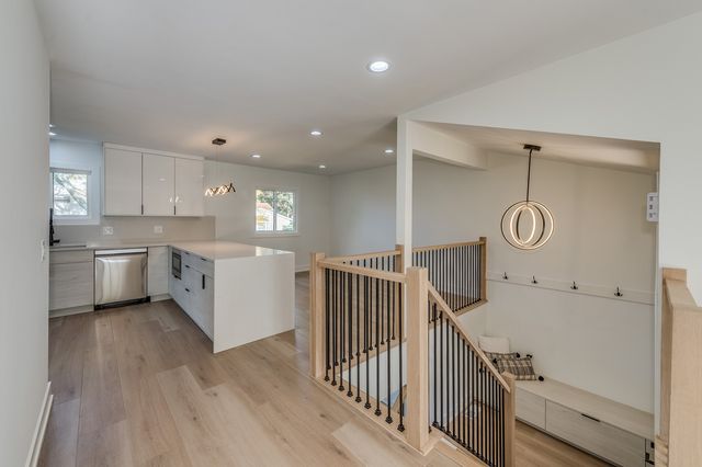 112 Ironwood Court, Rolling Meadows, IL 60008