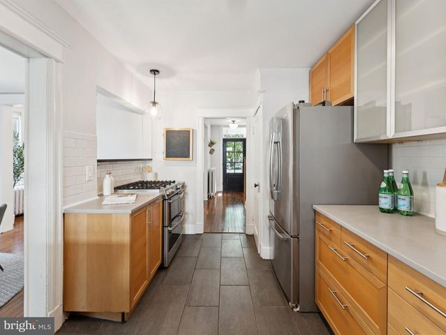 701 KENTUCKY AVE SE, Washington, DC 20003
