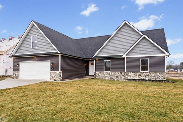 2 Riley Road, Saint Clair, MI 48079