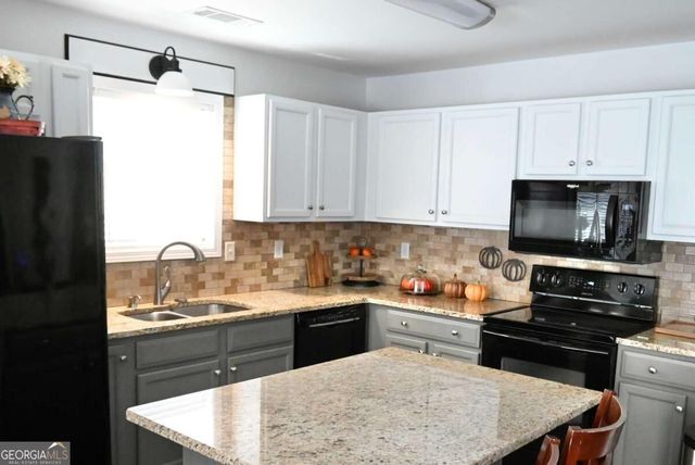 259 Sunlight Cove, Temple, GA 30179