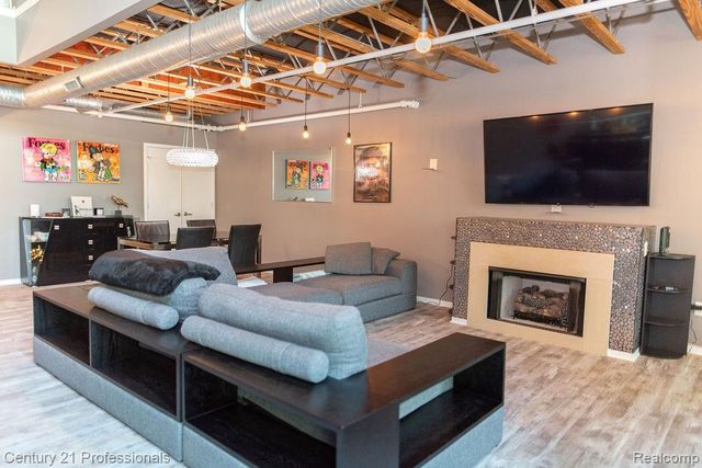 100 N Center Street 306, Royal Oak, MI 48067