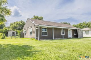 123 Burnet Street, Port Lavaca, TX 77979