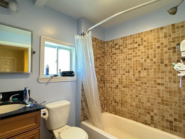 5 Saint James Pl 5, Boston, MA 02119