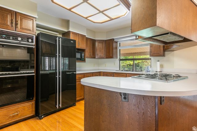 3704 E BRIGHTON POINT DR, Cottonwood Heights, UT 84121
