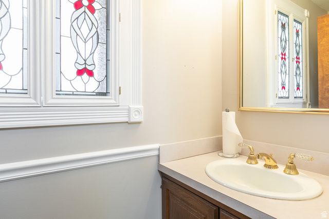 3704 E BRIGHTON POINT DR, Cottonwood Heights, UT 84121
