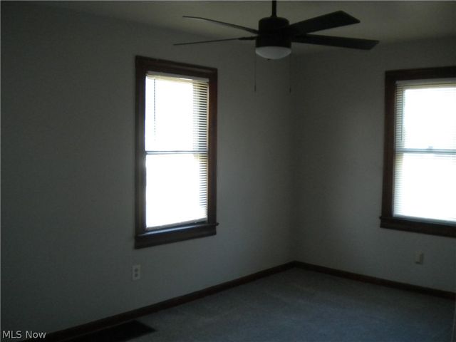 332 Lincoln Avenue, Barberton, OH 44203