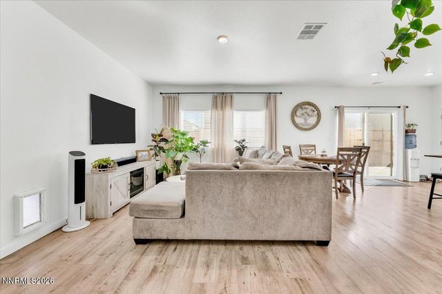 504 Winter Sky Drive, Reno, NV 89506