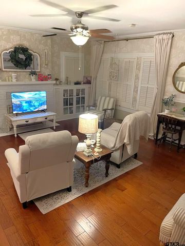 220 Sycamore, Rusk, TX 75785
