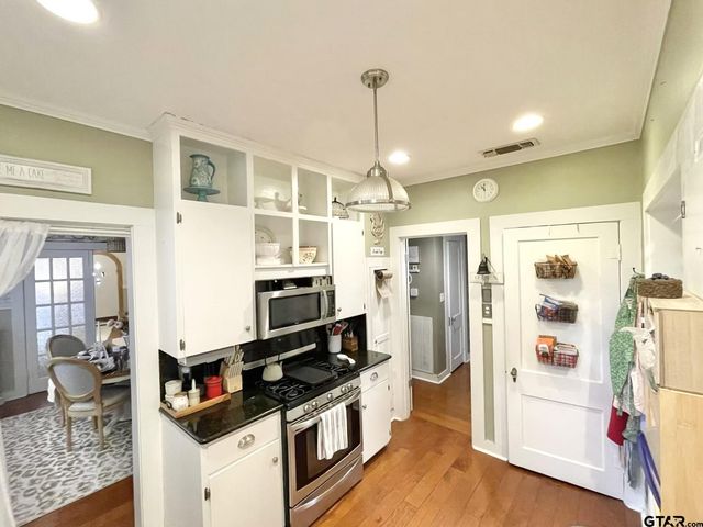220 Sycamore, Rusk, TX 75785