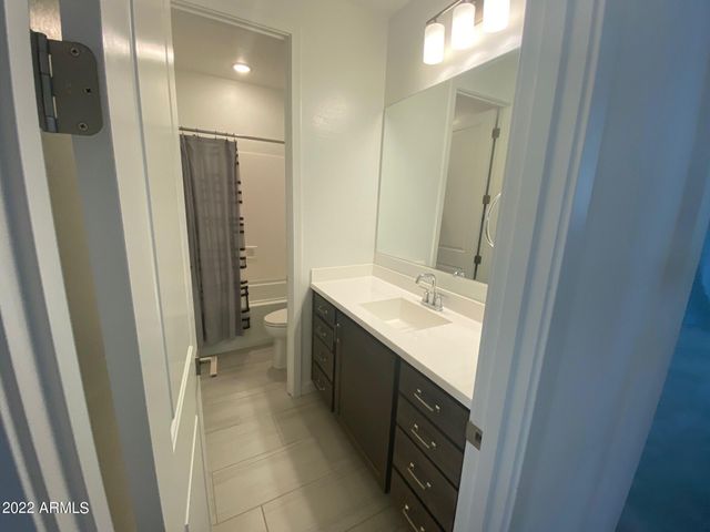 823 W Gail Drive, Chandler, AZ 85225