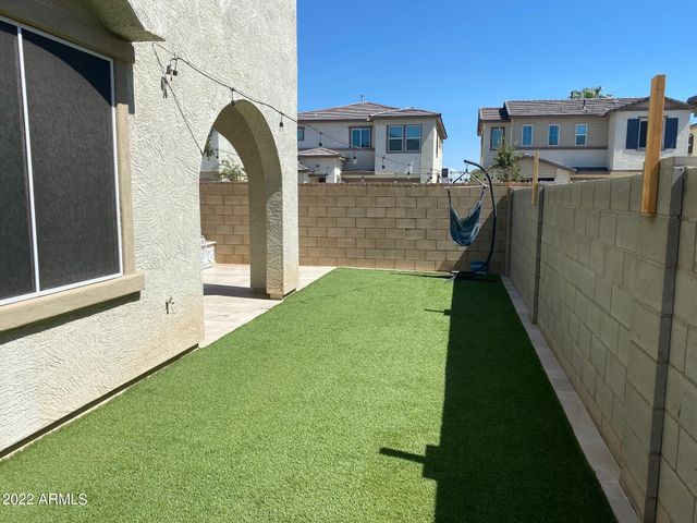 823 W Gail Drive, Chandler, AZ 85225