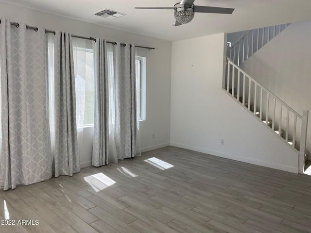 823 W Gail Drive, Chandler, AZ 85225
