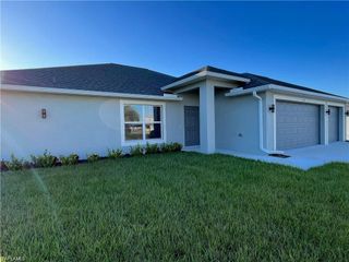 4334 SW 9th PL, Cape Coral, FL 33914