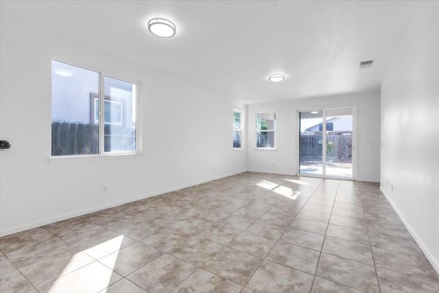 9568 Gardella Way, Sacramento, CA 95829