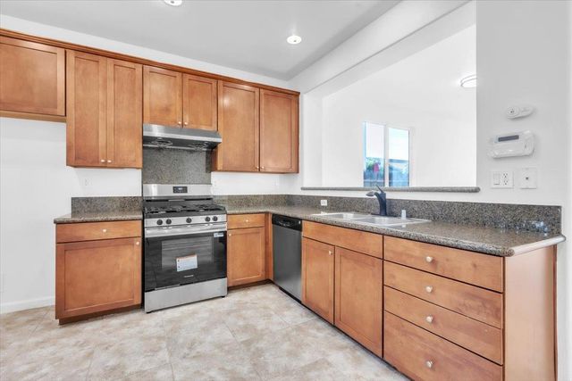 9568 Gardella Way, Sacramento, CA 95829