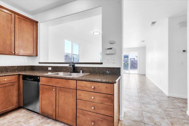 9568 Gardella Way, Sacramento, CA 95829