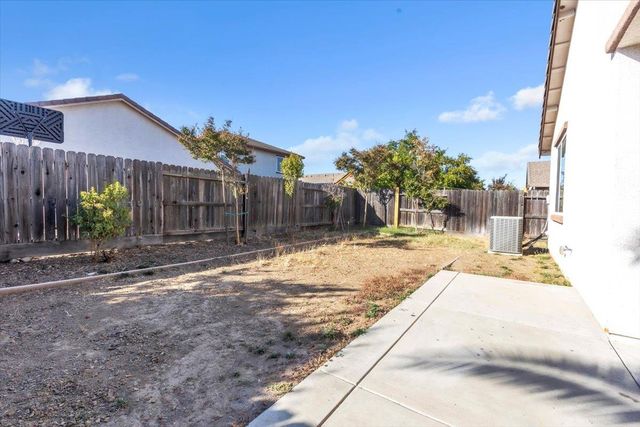 9568 Gardella Way, Sacramento, CA 95829