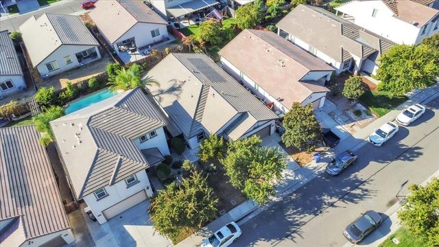 9568 Gardella Way, Sacramento, CA 95829