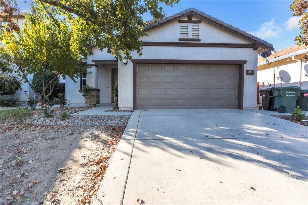 9568 Gardella Way, Sacramento, CA 95829