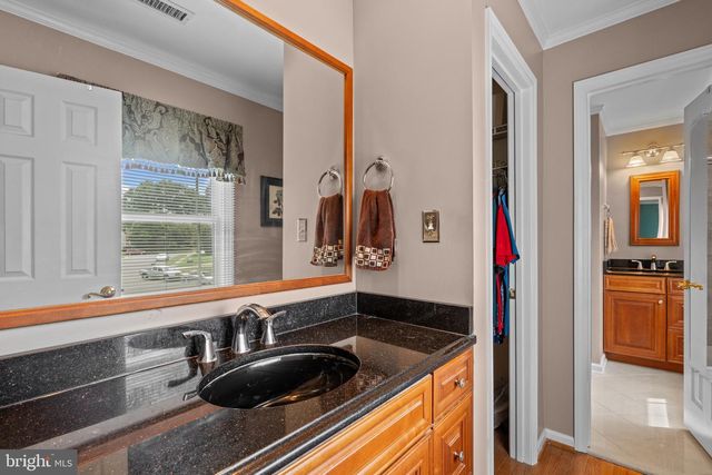 6171 OTTER RUN CT, Clifton, VA 20124