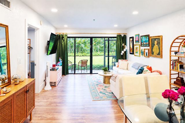 3000 Presidential Way Apt 106, West Palm Beach, FL 33401