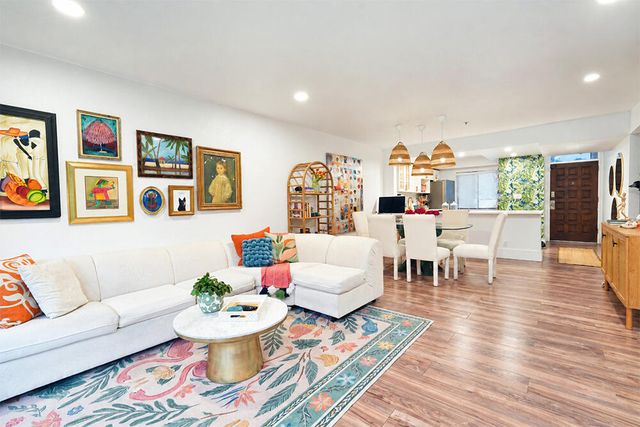 3000 Presidential Way Apt 106, West Palm Beach, FL 33401