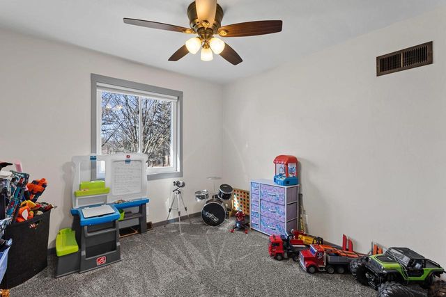 5980 N Lilly Lane, Milton, WI 53563