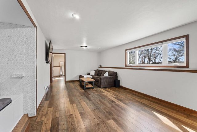 5980 N Lilly Lane, Milton, WI 53563