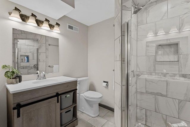 5980 N Lilly Lane, Milton, WI 53563