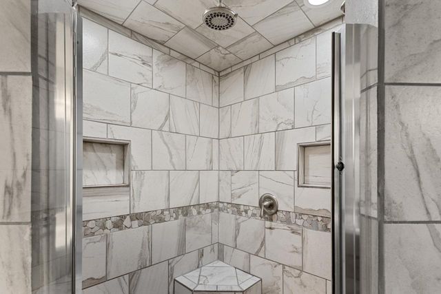 5980 N Lilly Lane, Milton, WI 53563