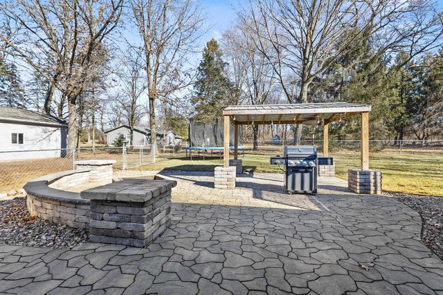 5980 N Lilly Lane, Milton, WI 53563