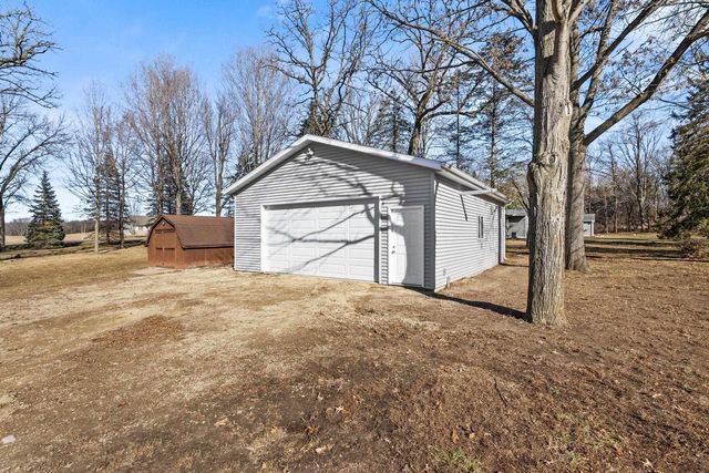 5980 N Lilly Lane, Milton, WI 53563