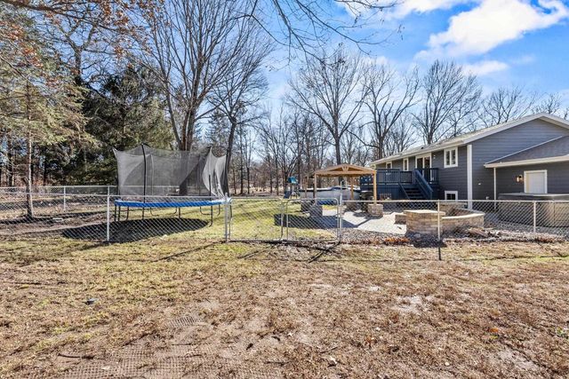 5980 N Lilly Lane, Milton, WI 53563