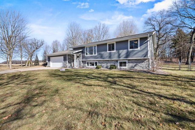 5980 N Lilly Lane, Milton, WI 53563
