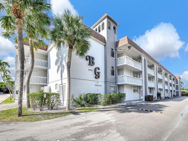 400 SE 10th Street 303, Deerfield Beach, FL 33441