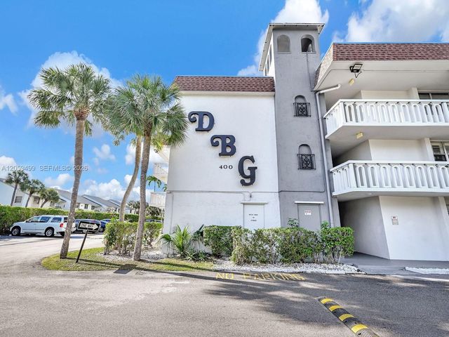 400 SE 10th Street 303, Deerfield Beach, FL 33441
