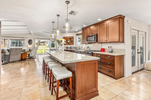 7302 Santa Barbara 323, Carlsbad, CA 92011