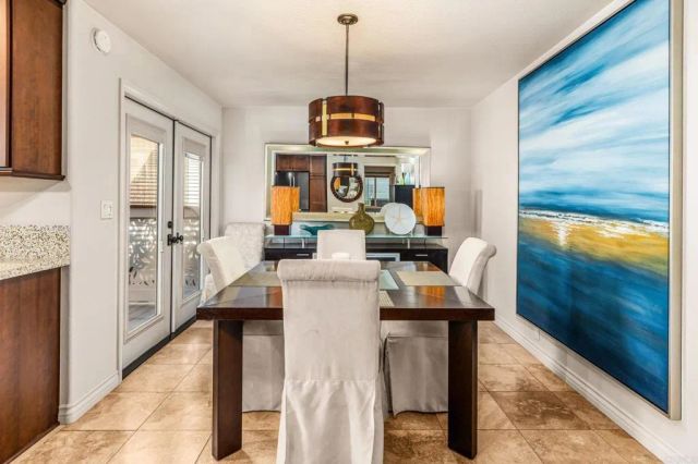 7302 Santa Barbara 323, Carlsbad, CA 92011