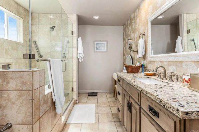 7302 Santa Barbara 323, Carlsbad, CA 92011