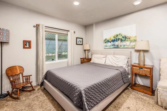 7302 Santa Barbara 323, Carlsbad, CA 92011