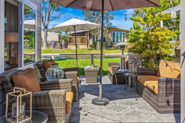 7302 Santa Barbara 323, Carlsbad, CA 92011