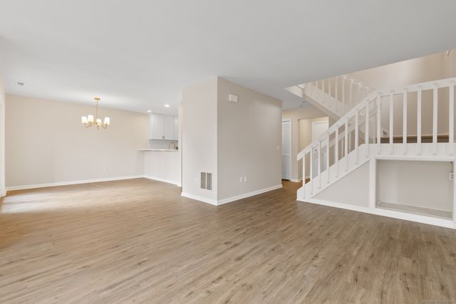 180 Dusky Lane 180, Suffield, CT 06078