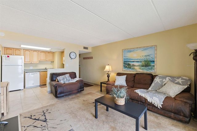 2700 OCEAN SHORE BOULEVARD 405, Ormond Beach, FL 32176