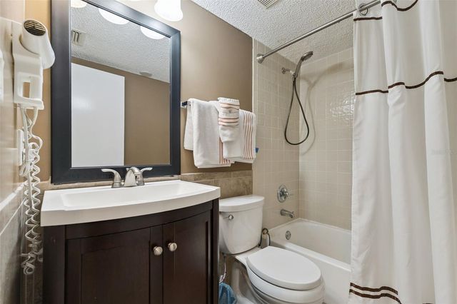 2700 OCEAN SHORE BOULEVARD 405, Ormond Beach, FL 32176