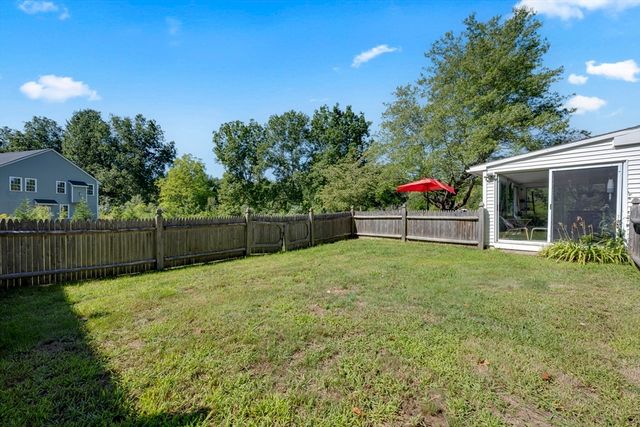 25 Pullard Rd, Grafton, MA 01519