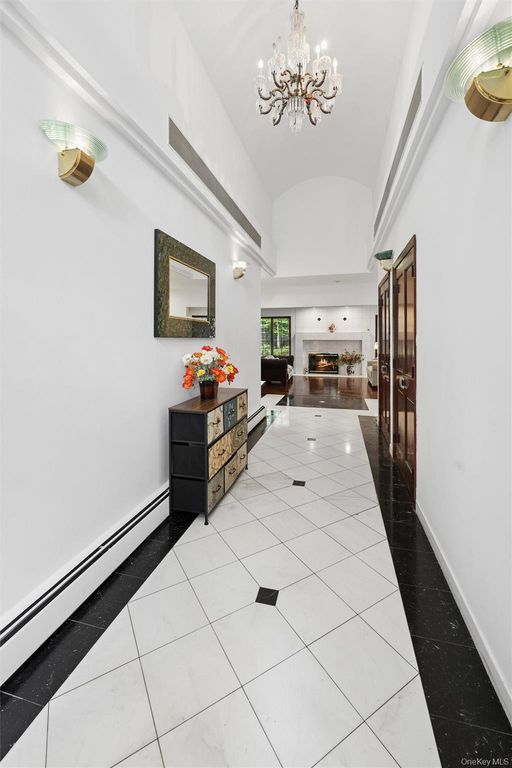 1 Engineers Road, Roslyn, NY 11576 — photo 3