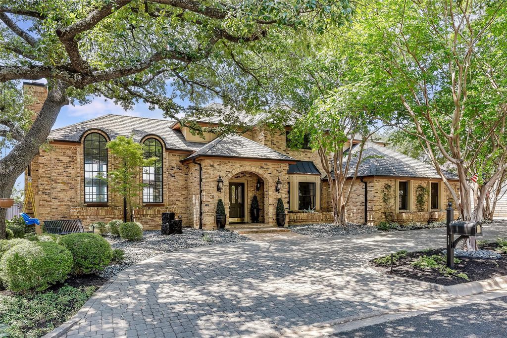 6220 Ledge Mountain DR, Austin, TX 78731