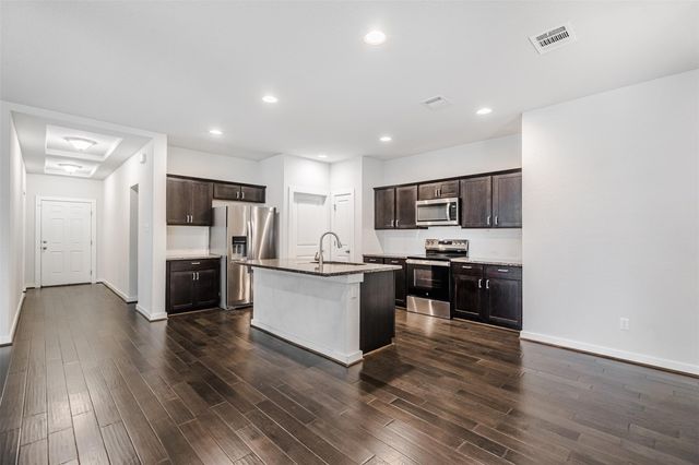 304 Hibiscus DR, Hutto, TX 78634