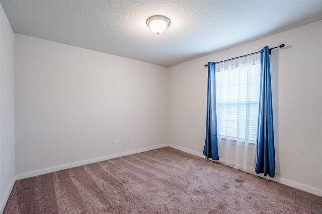 304 Hibiscus DR, Hutto, TX 78634